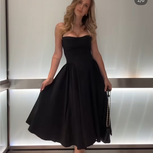 Elegant Black Spaghetti Strap Dress - Picture 4 of 7